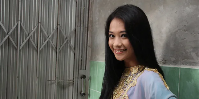 Poppy Bunga Tak Punya Firasat Ayahnya Akan Meninggal