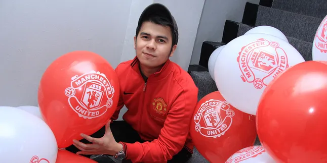 Pose Bareng, Handika Pratama Vs Andika Mahesa Adu Ganteng?