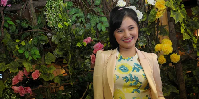 Pose Bareng Keluarga, Marshanda Tulis Pesan Hangat Pose Bareng Keluarga, Marshanda Tulis Pesan Hangat