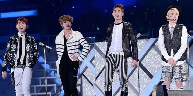 Pose Samping, Minho SHINee Ganteng di Teaser Foto