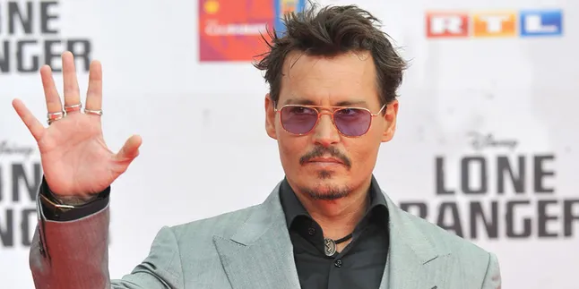 Pose Seksi Vanessa Paradis Ini Bakal Bikin Johnny Depp Menangis Pose Seksi Vanessa Paradis Ini Bakal Bikin Johnny Depp Menangis