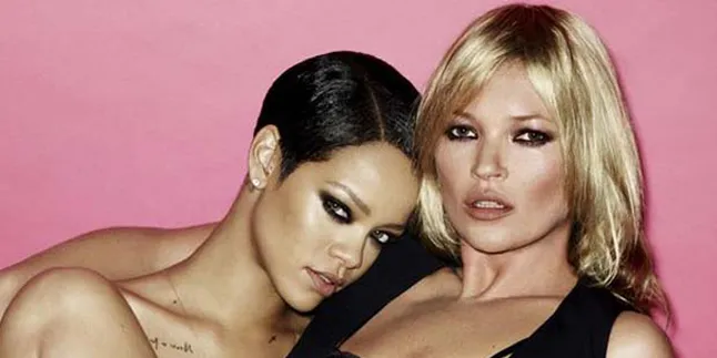 Pose Semi Bugil Rihanna dan Kate Moss Untuk V Magazine