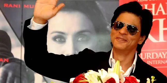 Poster Dukungan Bertebaran, Shahrukh Khan Mantap Jadi Politisi?