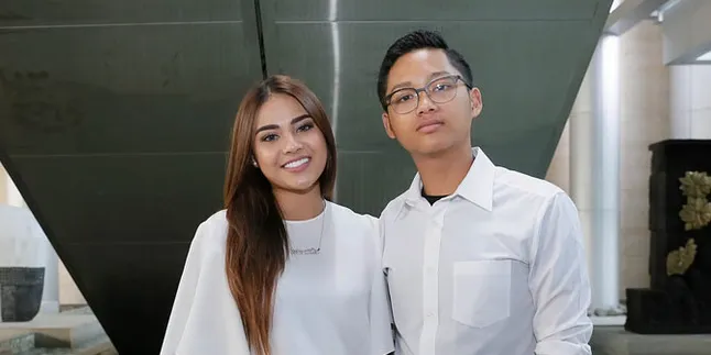 Posting Foto Aurel Hermansyah Pakai Baju Crop Top, Azriel Lakukan Ini