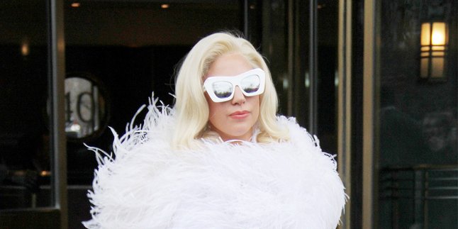 Posting Foto di Instagram, Lady Gaga Bocorkan Materi Baru?