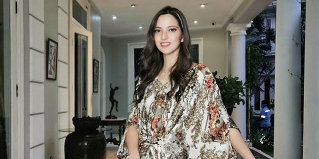 Posting a Photo Using Mukena, Nia Ramadhani's Beautiful Appearance Becomes the Spotlight