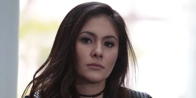 Posting Foto Pernikahan, Wulan Guritno Dicecar Pertanyaan Dari Anak