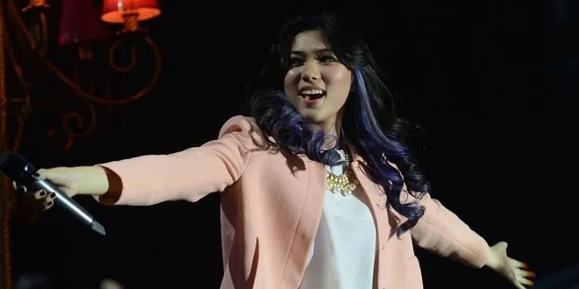 Klarifikasi Isyana Terkait Posting Foto Sarapan Dari Google