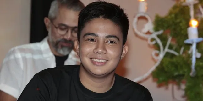 Posting Seragam Polisi, Umay Shahab Jadi Taruna Akpol? Posting Seragam Polisi, Umay Shahab Jadi Taruna Akpol?
