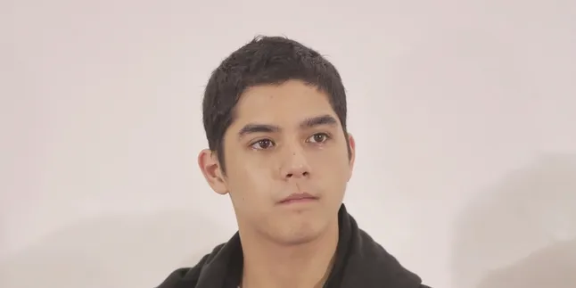 Posting Status Anti Cewek Matre dan Panjat Sosial, Ini Alasan Al Ghazali