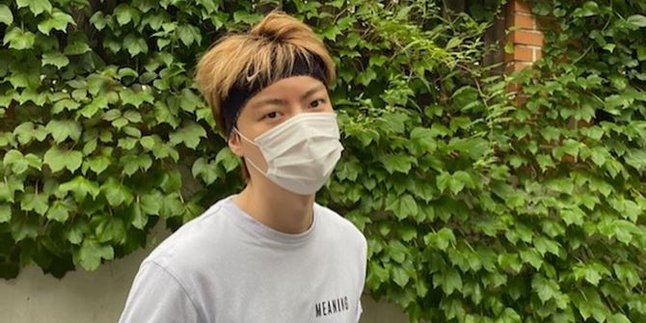 First Post by Ahn Jae Hyun After Official Divorce, Blonde Hair and Comment Section Closed
