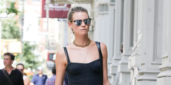 Potong Rambut, Behati Prinsloo Jadi Secantik Ini Potong Rambut, Behati Prinsloo Jadi Secantik Ini
