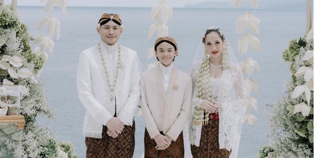 Portrait of How Close Tiko Aryawardhana, BCL's New Husband, is with Noah Sinclair, Playing Basketball Together Like Colleagues