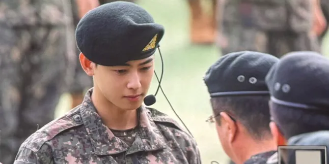 Cha Eun Woo's Portrait as a Danton at the Basic Military Training Graduation Ceremony, Set to Join a Military Band