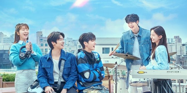 Behind the Scenes Portrait of the Korean Drama 'Spring of Youth', Full of Warmth and Joy
