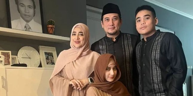 Portrait of the Togetherness of Cindy Fatikasari and Tengku Firmansyah's Family with Their Three Children, One Married while the Twins are Already Single