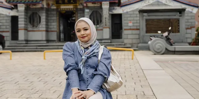 The Excitement of Tika Ramlan as a Guest Star on a Music Program, Chaotic - Sunbathing with Other Celebrities