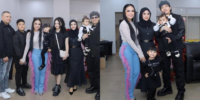 Portrait of Kris Dayanti Receiving Support from Beloved Family Before the Super Diva Concert