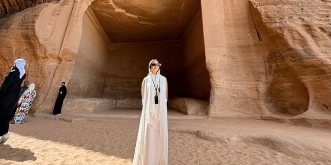 Potret Nikita Willy Visiting Al Ula during Umrah, Stirring Comments from Netizens