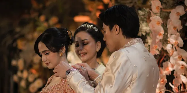 Portrait of the Jewelry Worn by Syifa Hadju During Her Engagement, Worth Hundreds of Millions