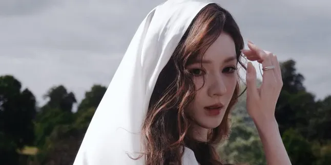 5 Potret Zhang Yuxi dalam Berbagai Pemotretan, Gaya Elegan bak Putri Kerajaan