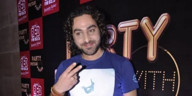 Praneet Bhatt Pastikan Perannya di Serial 'Razia Sultan'