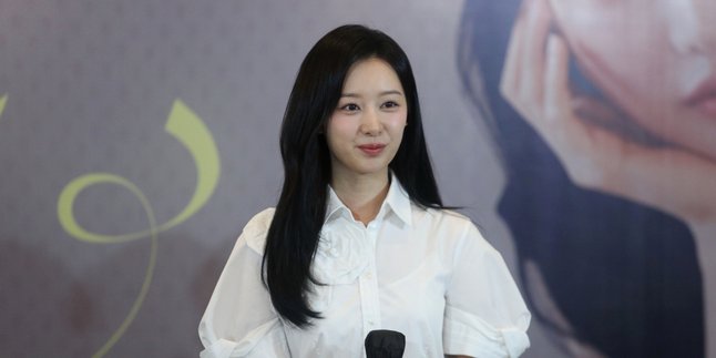 Press Conference Before Fan Meeting, Kim Ji Won Admits She Wants to Try Satay