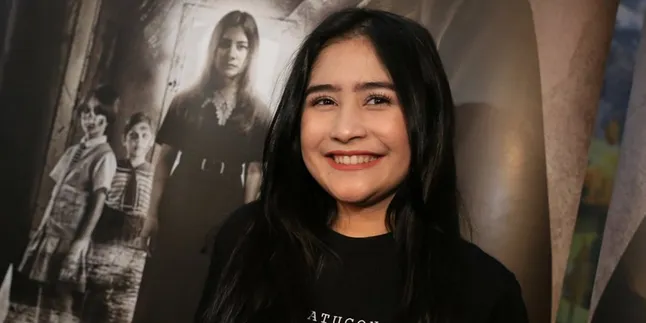 Prilly Dilarang Ayah Pergi ke Korea Karena Jarang Terdengar Adzan Prilly Dilarang Ayah Pergi ke Korea Karena Jarang Terdengar Adzan