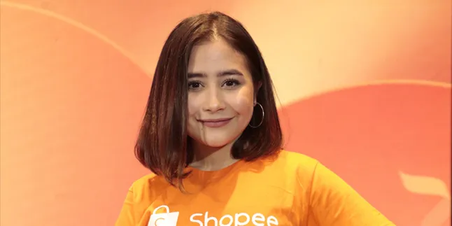 Prilly Latuconsina Akan Segera Rilis Buku Kedua, 'Fatamorgana' Prilly Latuconsina Akan Segera Rilis Buku Kedua, 'Fatamorgana'