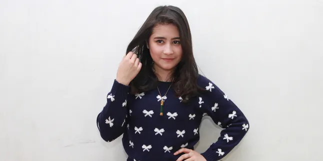 Prilly Latuconsina Bergaya Dengan Rambut Baru, Cantik? Prilly Latuconsina Bergaya Dengan Rambut Baru, Cantik?