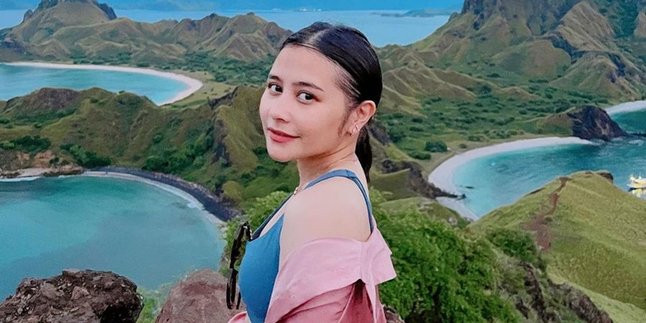 Prilly Latuconsina Shares the Excitement of Her Vacation to Labuan Bajo with Reza Rahadian and Friends