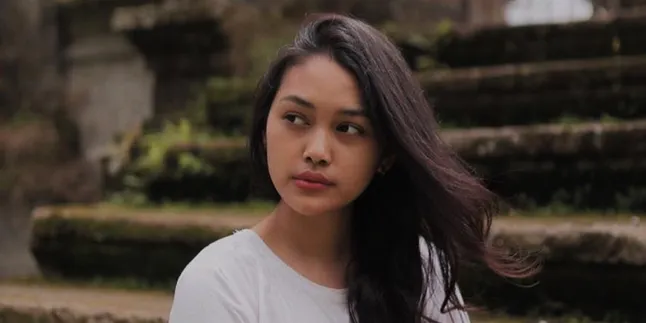 Princess Megonondo, Miss Indonesia 2019 yang Baru Berusia 18 Tahun & Kuasai 3 Bahasa Princess Megonondo, Miss Indonesia 2019 yang Baru Berusia 18 Tahun & Kuasai 3 Bahasa