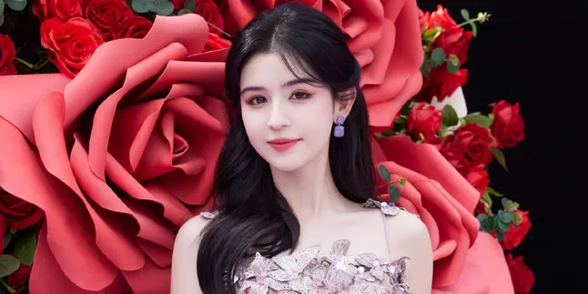 Profile of Hani Kezi, Beautiful Chinese Actress of Uyghur Descent Who Rose to Fame Through The Chinese Youth