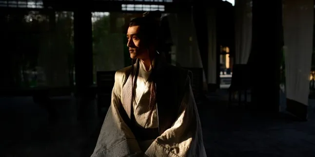 Profil Hu Ge, Aktor China Tampan yang Punya Wajah Nggak Bisa Tua