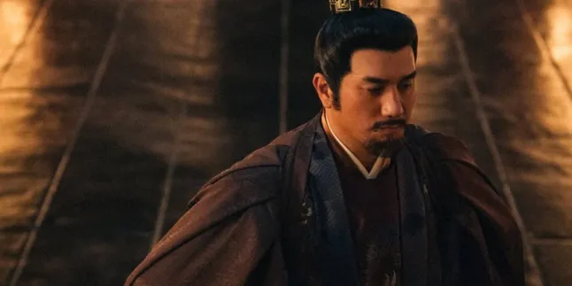 Profile of Huang Jue, Senior Chinese Actor Multi-Talented as a Musician and Model