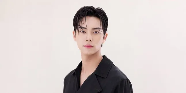 Profil Lee Chae Min, Aktor Korea Paling Disorot karena Perankan Raja Lee Heon di Drakor BON APPETIT YOUR MAJESTY Profil Lee Chae Min, Aktor Korea Paling Disorot karena Perankan Raja Lee Heon di Drakor BON APPETIT YOUR MAJESTY