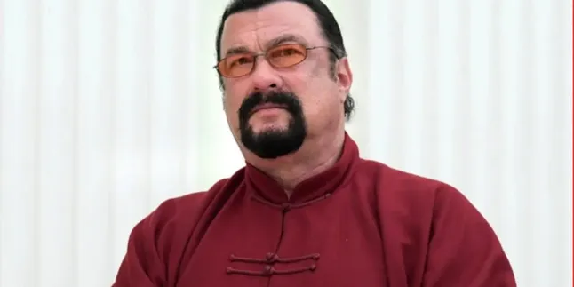 Profil Steven Seagal, Aktor Laga Amerika yang Bertemu Prabowo dan Titiek Soeharto