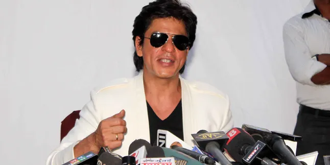 Promotor Kerepotan Ikuti Permintaan Shahrukh Khan