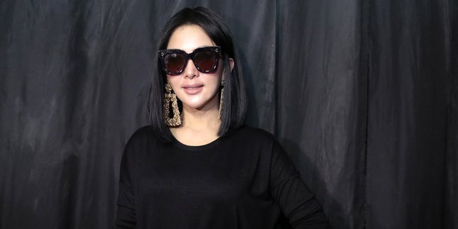 Promotor Sebut Konser Syahrini Sebagai Pertunjukan Seni dan Tawa