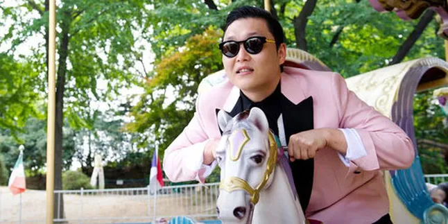 PSY Digosipkan Terlibat Illuminati