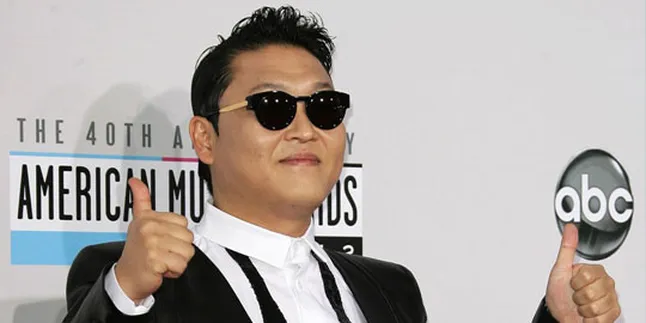 PSY Kalahkan Justin Bieber, Gangnam Style Pecahkan Rekor Youtube!
