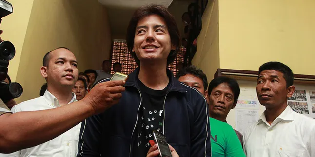 Pukul Tembok Penjara, Roger Danuarta Anggap Tak Penting Pukul Tembok Penjara, Roger Danuarta Anggap Tak Penting
