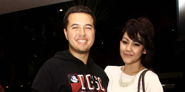 Pulang Dari Amerika, Rifat Sungkar Dikado Anak Oleh Sissy Priscillia Pulang Dari Amerika, Rifat Sungkar Dikado Anak Oleh Sissy Priscillia