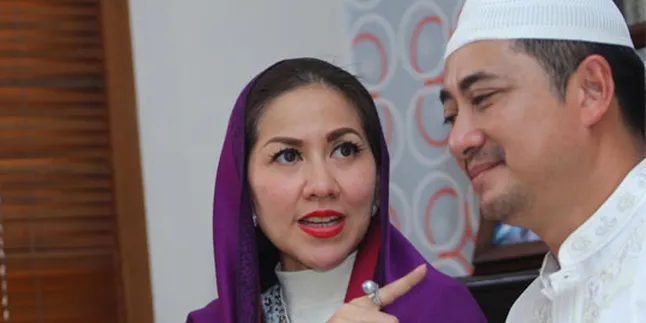 Pulang Haji, Ivan Malah Digugat Cerai Venna Melinda