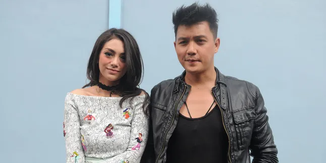 Punya 2 Anak, Dirly Idol Tak Pernah Nikahi Celine Evangelista!