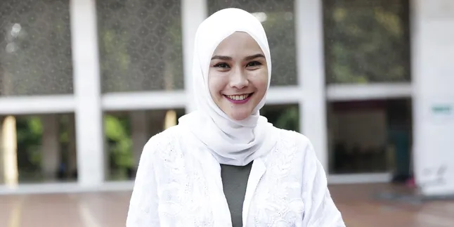 Punya 4 Anak, Zaskia Adya Mecca Mengaku Tak Pernah Liburan Berdua Dengan Hanung