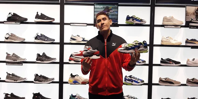 Punya Banyak Koleksi Sneakers, Ganindra Bimo: Dari Kecil Udah Hobby Koleksi Punya Banyak Koleksi Sneakers, Ganindra Bimo: Dari Kecil Udah Hobby Koleksi