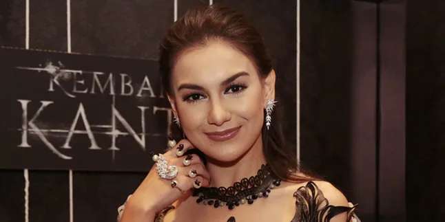 Punya 'Couple Ring', Irish Bella Tepis Isu Bakal Dinikahi Giorgino Abraham