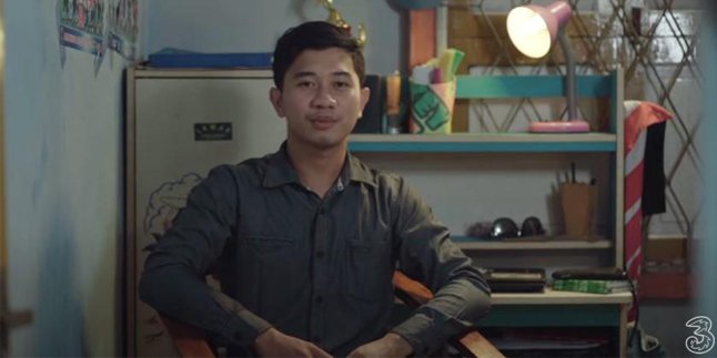 Have a Unique Story as the #FirstDigitalGeneration like Harris from Sambas? Let's Share Through This Vlog Competition