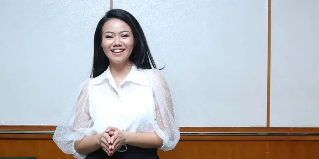 Punya Program Talkshow Sendiri, Yura Yunita: Ini Pengalaman Yang Seru